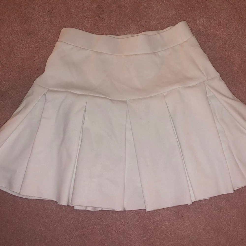 Lioness pleated skirt!